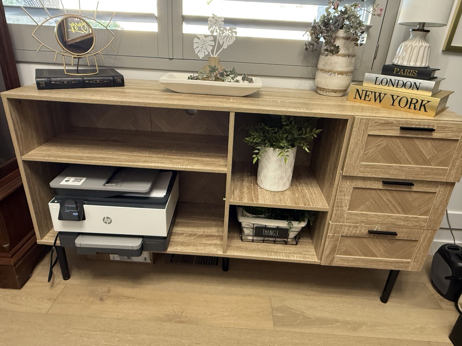 Side table and buffet
