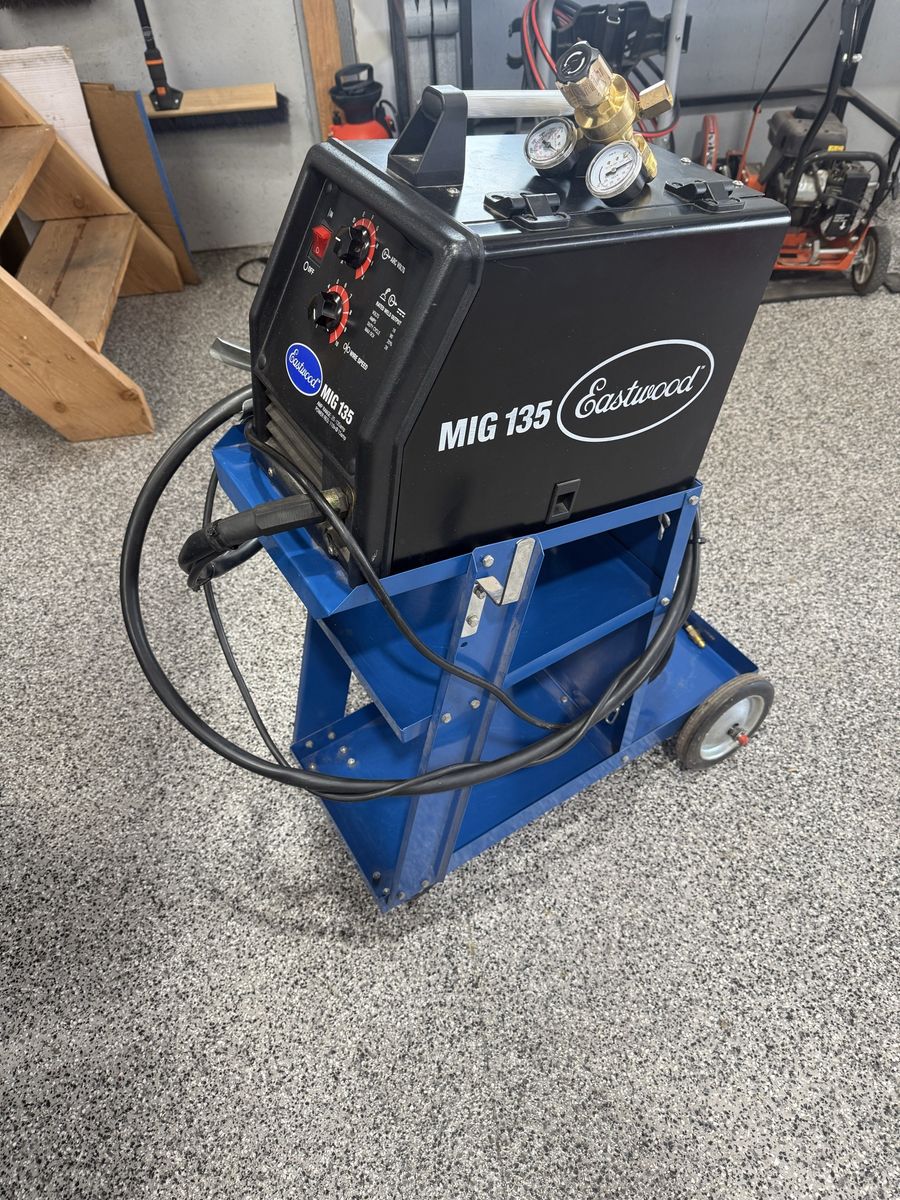 Eastwood MIG 135 Welder with Rolling Cart and Regulator