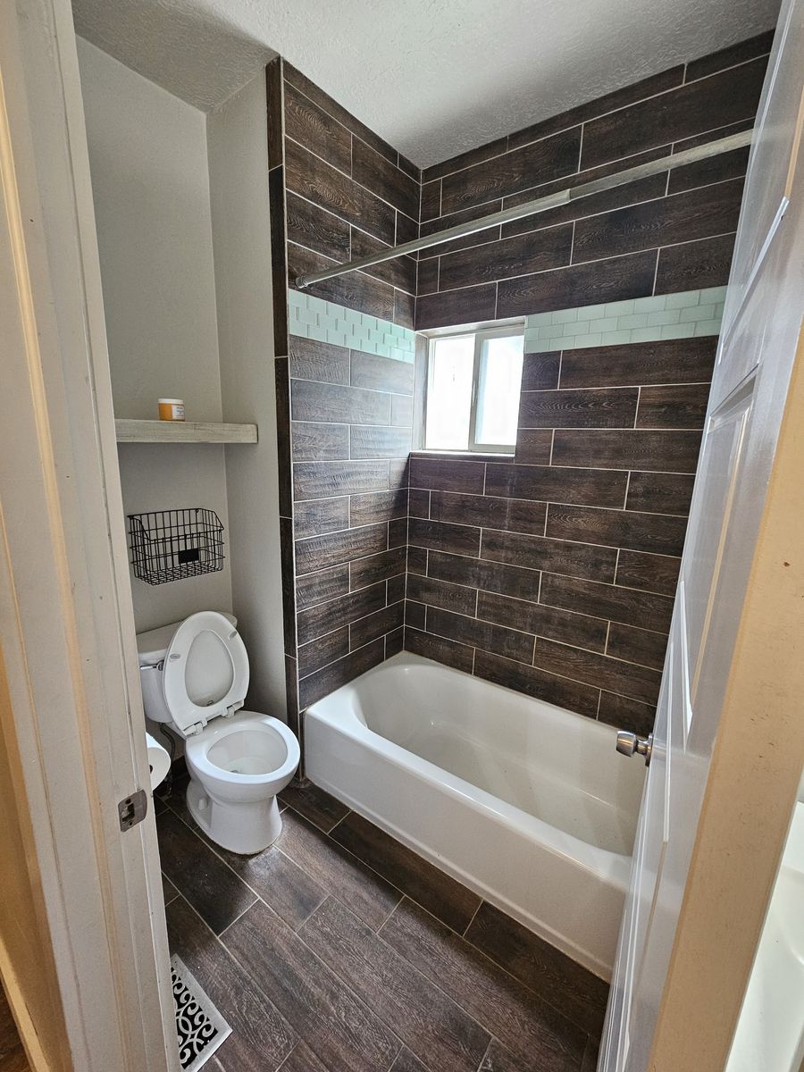 Main image 8
