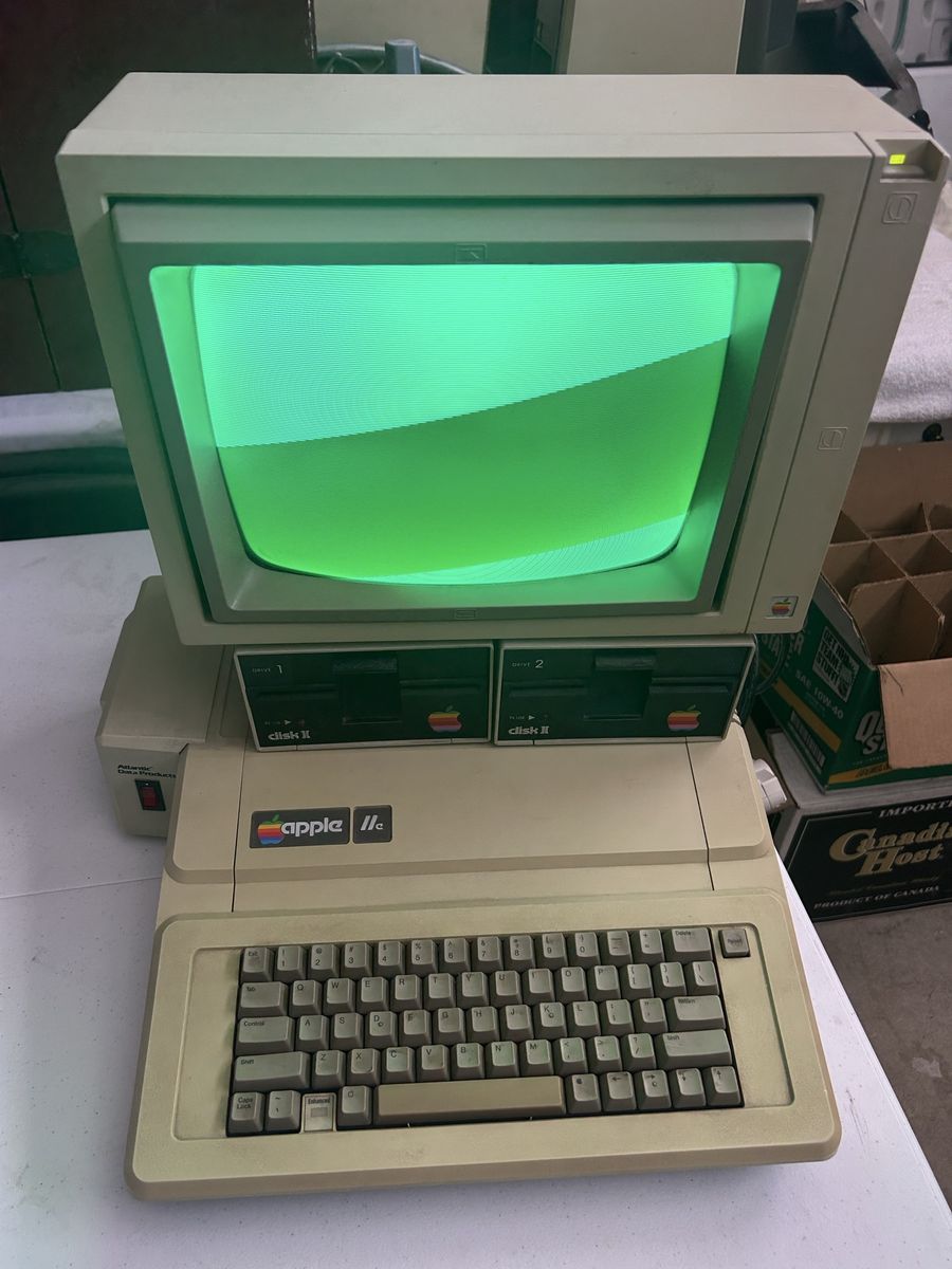 Vintage Apple IIe Model A2S2064 Enhanced Computer Disk2 Drives & CRT Monitor II