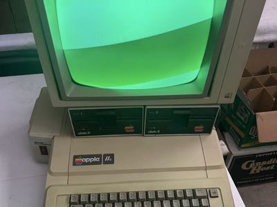 Vintage Apple IIe Model A2S2064 Enhanced Computer Disk2 Drives & CRT Monitor II