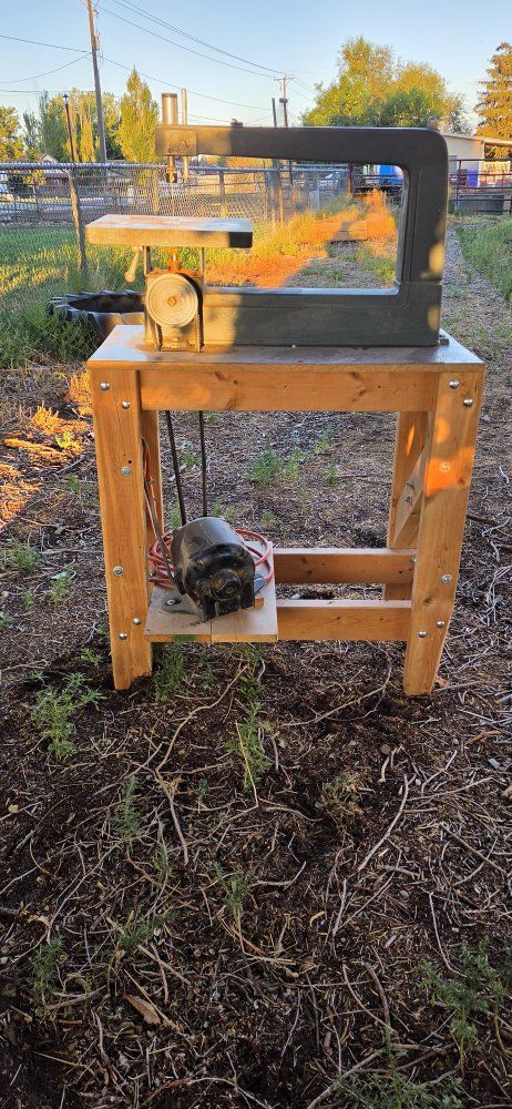 Scroll Saw And Stand
