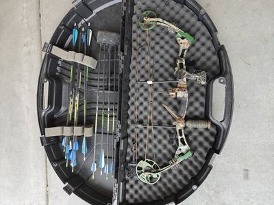 Bear Lights Out RH Compound Bow