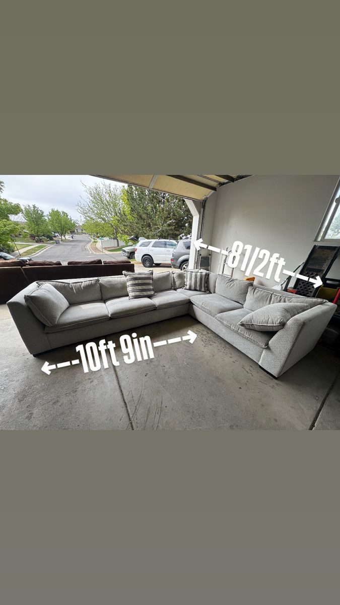 Beautiful Light Grey 3 Piece Sectional