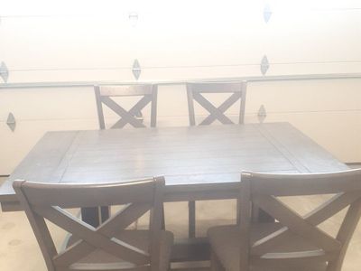 Dining table and 8 chairs