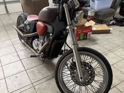 1998 Honda shadow 650 Custom Bobber Cruiser Motorcycle with Heat-Wrapped Exhaust and Leather Saddlebag