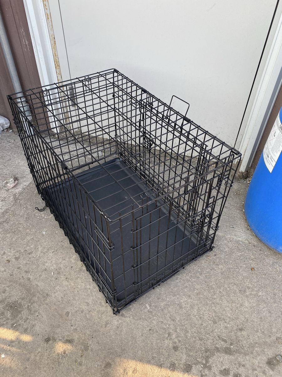 Medium size dog kennel