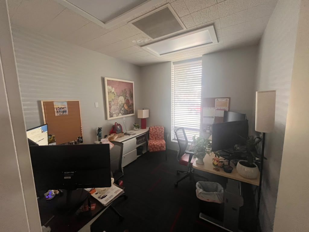 Main image 3