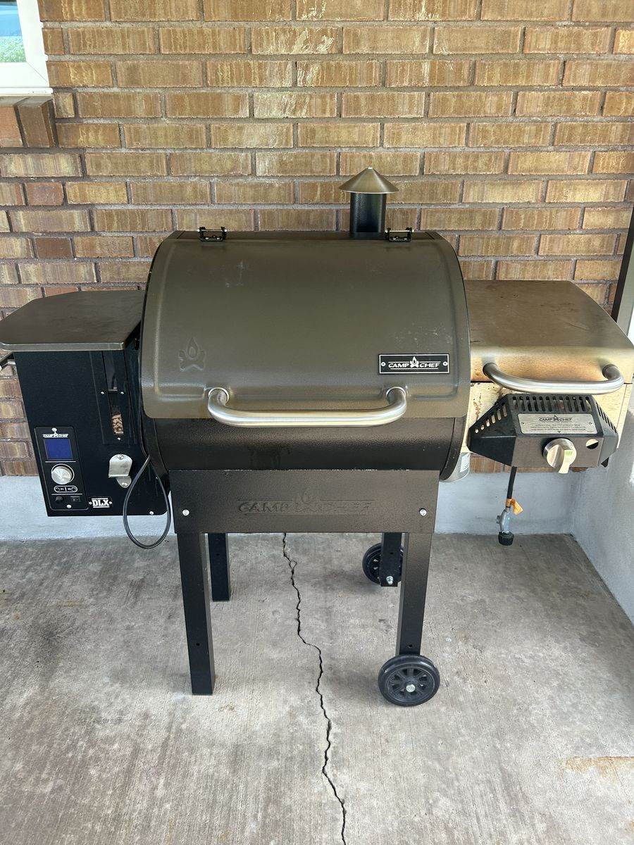 Camp Chef DLX Pellet Smoker with searing plate