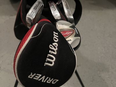 Wilson golf youth set