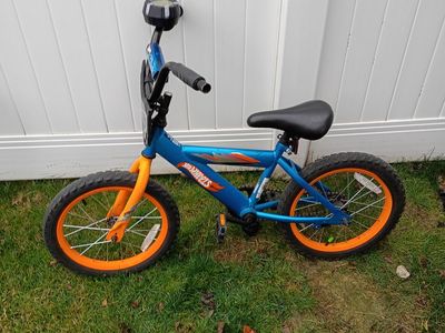 16" Hot Wheels Kids Bike