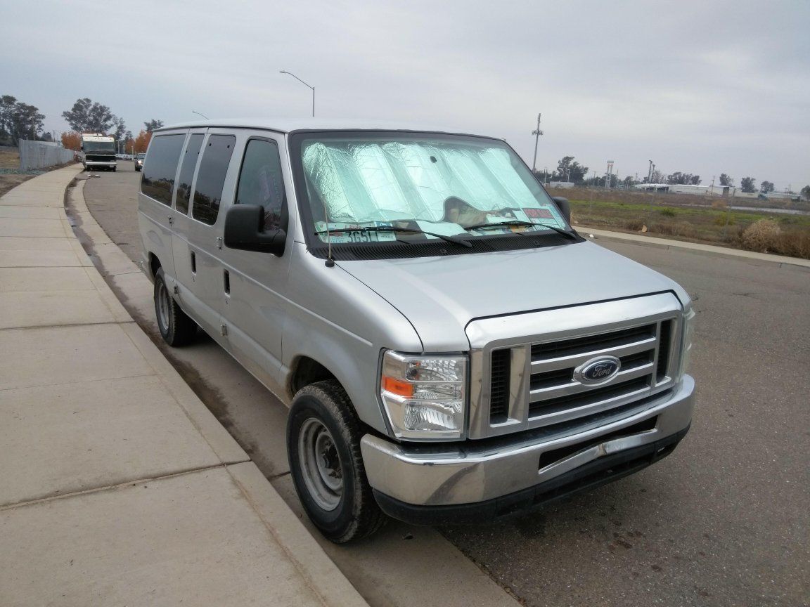 2009 FORD E WAGON E-350 SD XLT