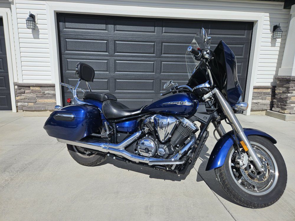 2013 Yamaha V-Star 1300 Deluxe (6k miles)