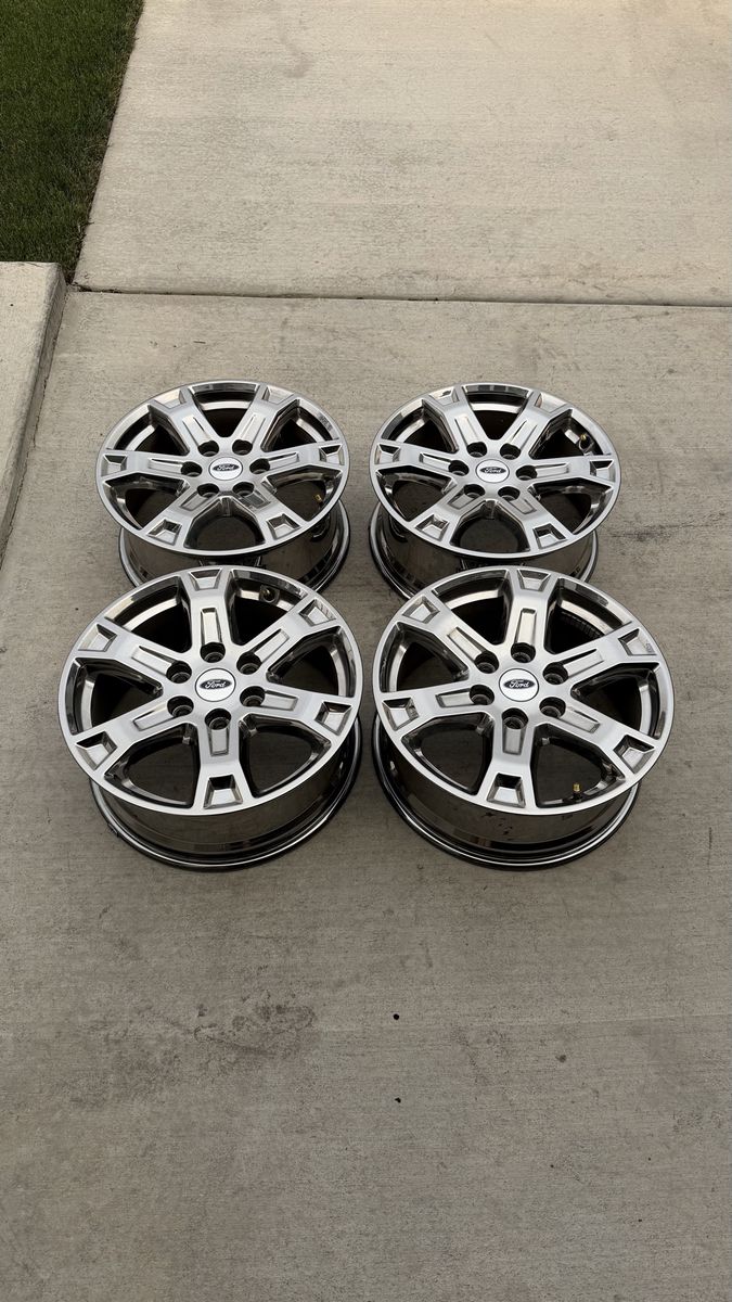 Ford F150 Expedition Rims 18” like new