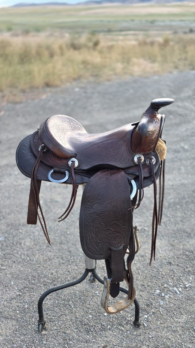 Vintage Used Western Saddle - Dark Brown Tooled Leather