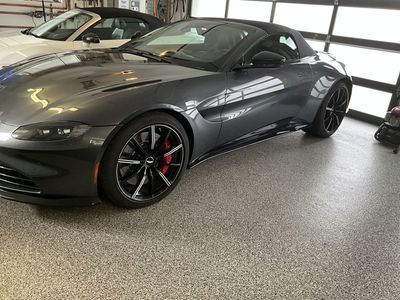 2021 Aston Martin Vantage Base