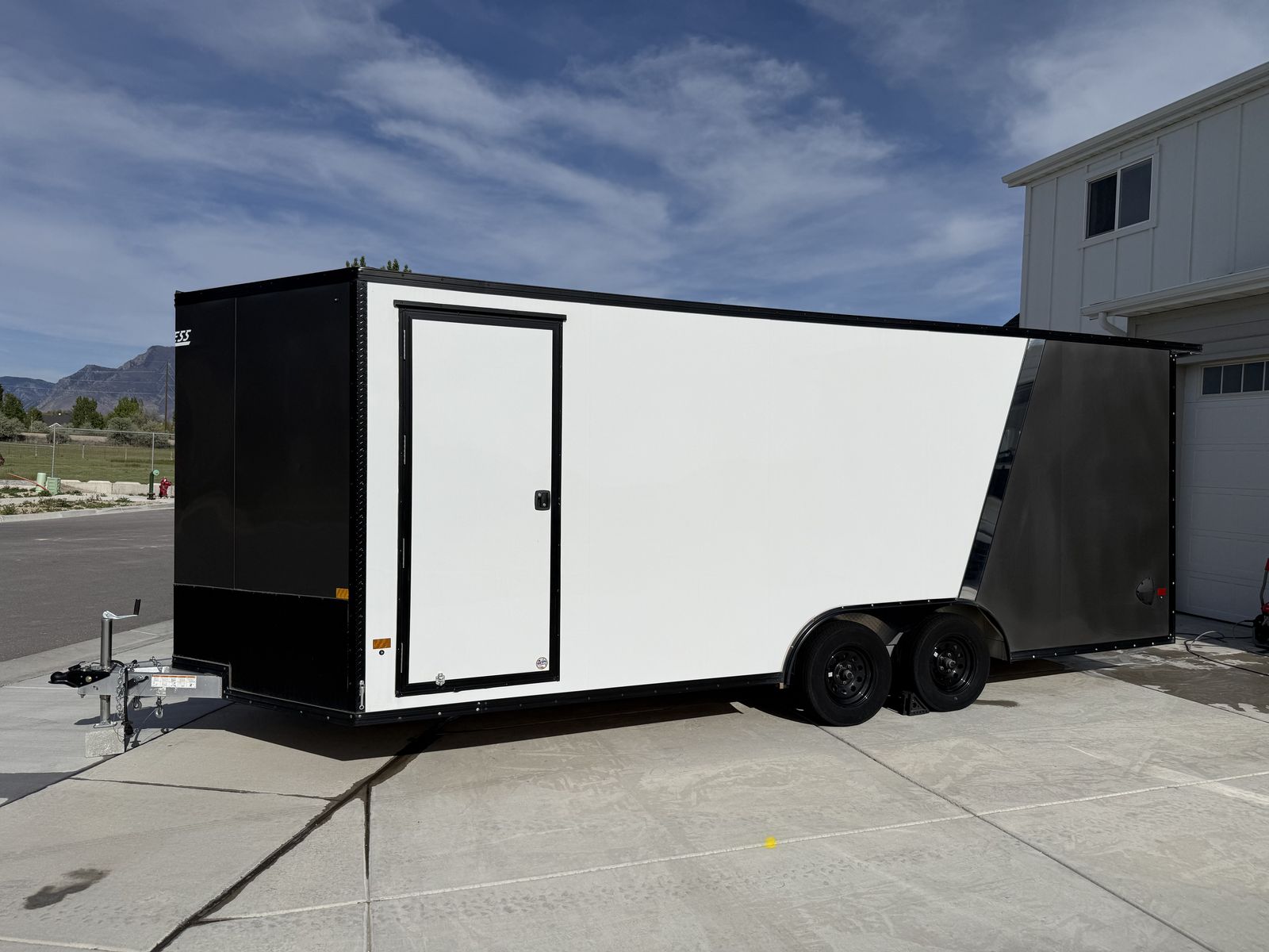 2023 Xpress (Alcom) 8.5x20' aluminum trailer