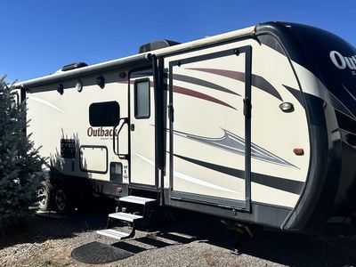 Keystone Outback 324GG Toy Hauler Superlite