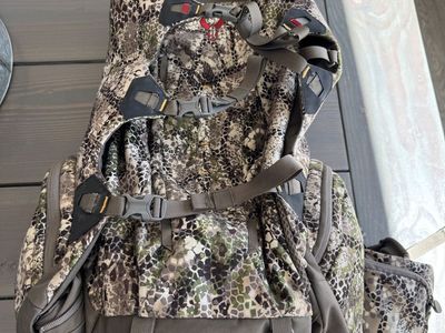Badlands Camo Hunting Pack