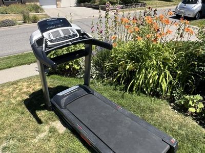 Pro-Form Trainer 8.0 Treadmill Excellent Condition