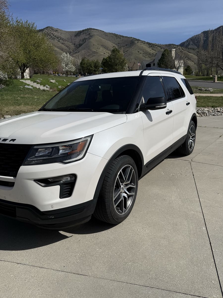 2019 Ford Explorer Sport