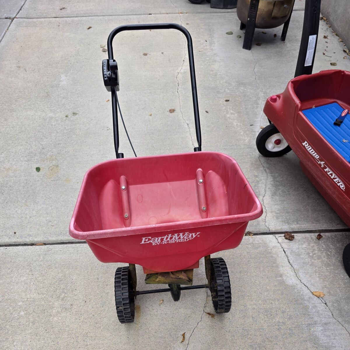 large earthway spreader