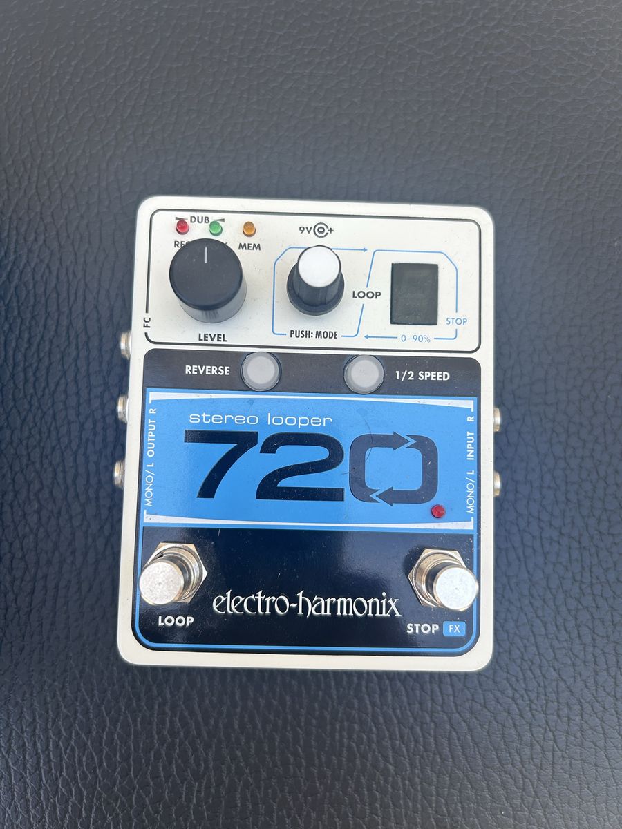 Electro-Harmonix 720 Stereo Looper Guitar Effects Pedal with Box