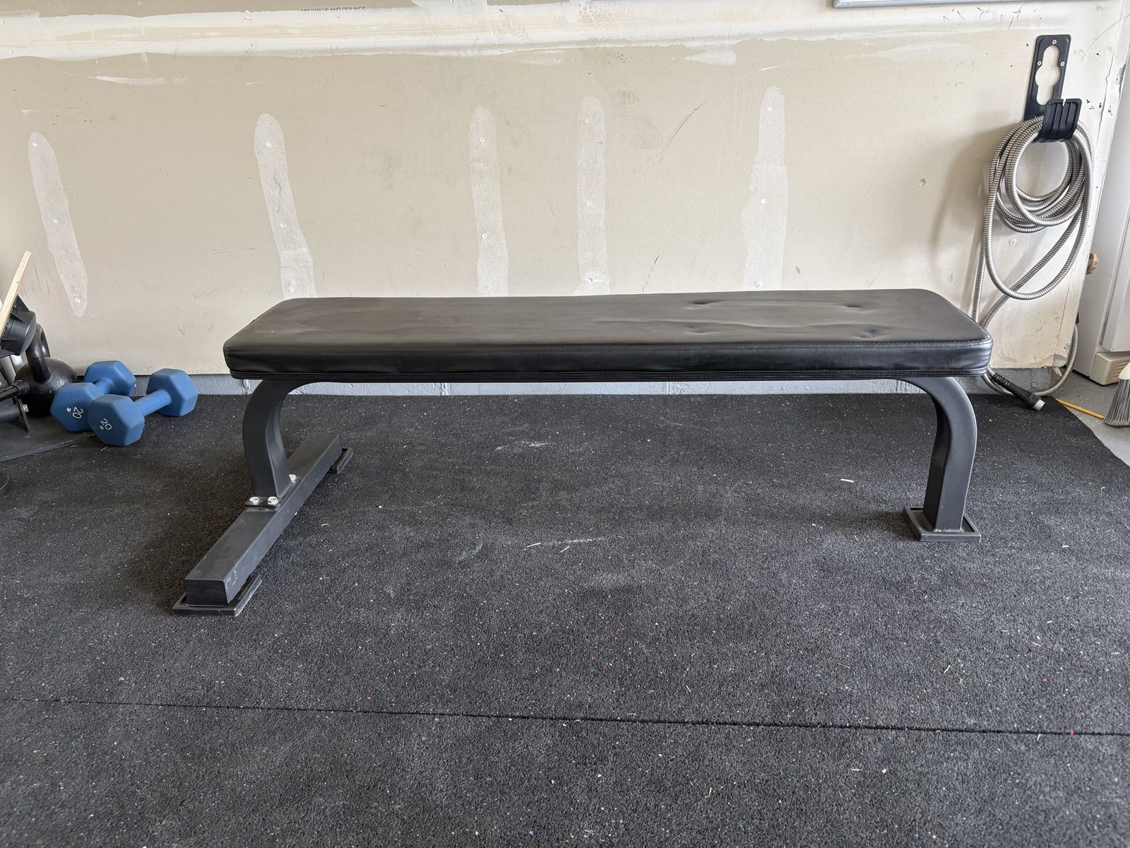 Flat Weight Bench - Black Exercise Utility Bench for Home Gym