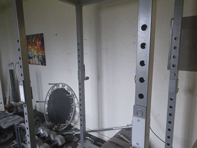 Weight Lifting Rack / Cage (Squat, Bench)