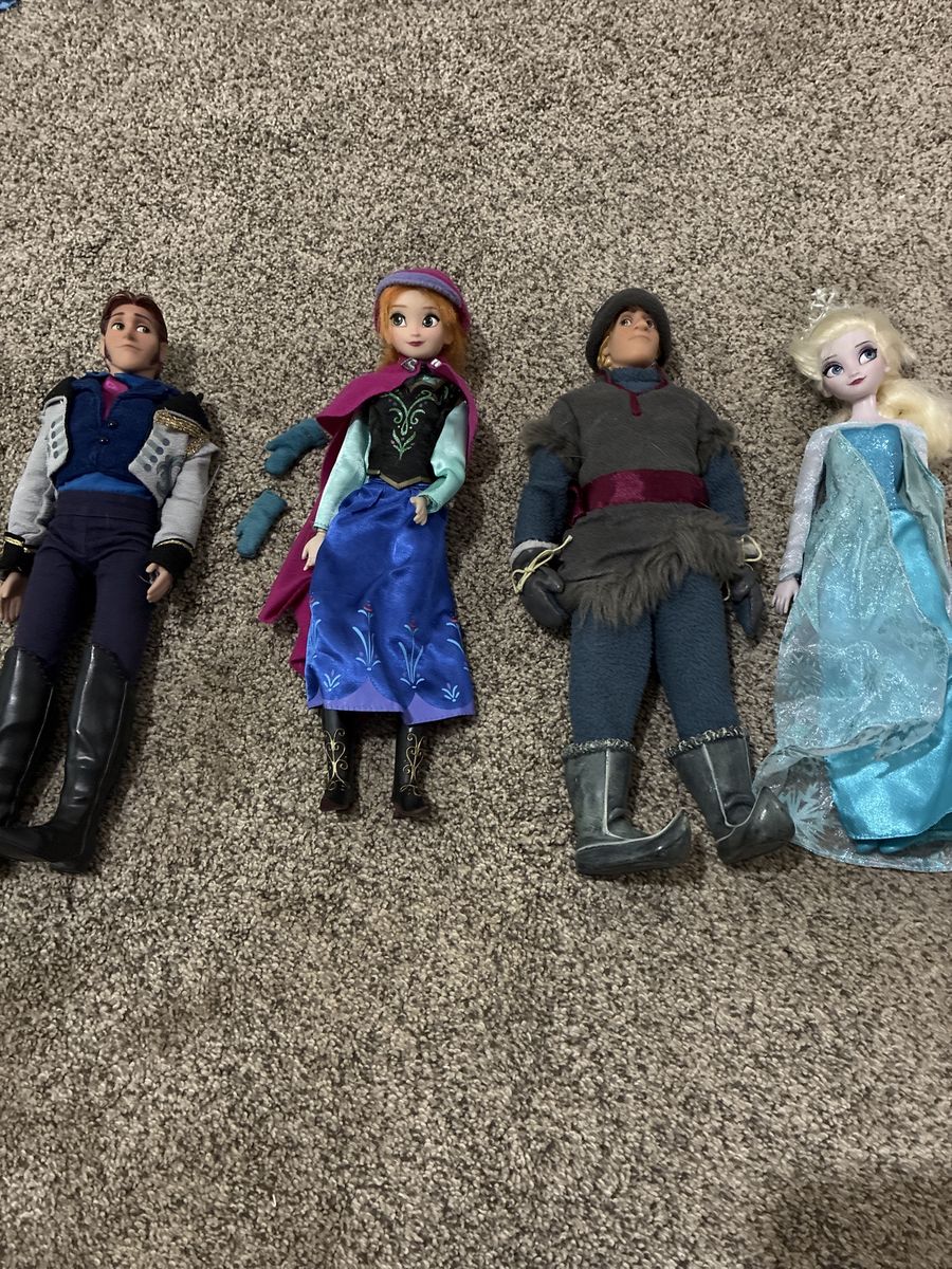 Dolls from Frozen