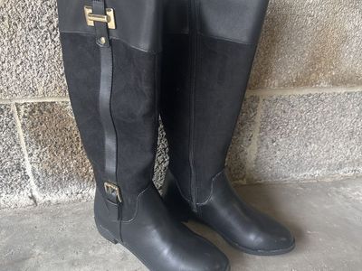 Women's Black Knee-High Boots with Gold Buckle Detail - Size 5 M
