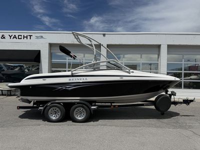 2006 22' Reinell 220 Bowrider