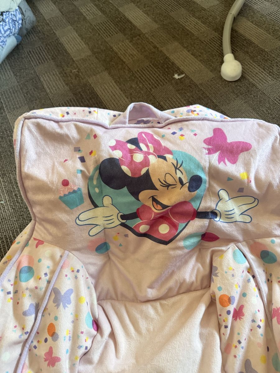 Minnie Mouse Soft Foam Toddler Chair - Pink Confetti Pattern