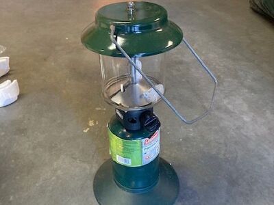 Coleman Instastart Two-Mantle Propane Lantern