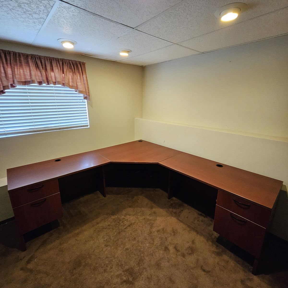 L-Shaped Desk - Steelcase Turnstone Payback