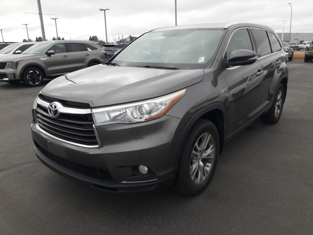 2015 TOYOTA HIGHLANDER XLE