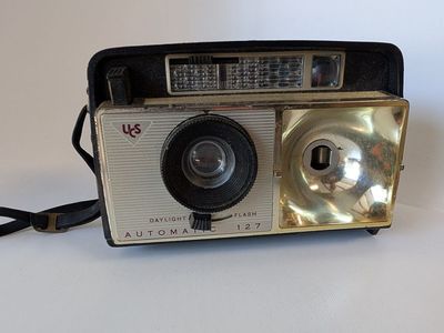 Lot of 4 Early Cameras - Argus Model A, Spartus TLR, Falcon, USC TRI-MATIC - As Is