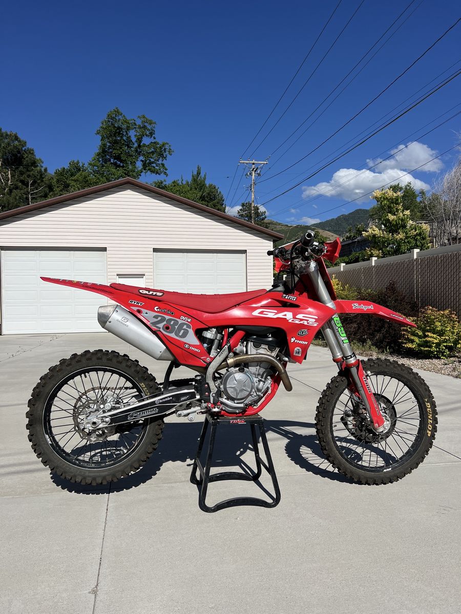 2022 GasGas MC250 - Red