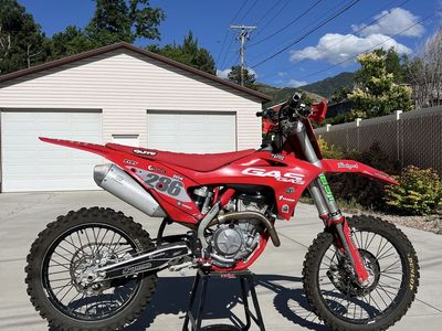 2022 GasGas MC250 - Red