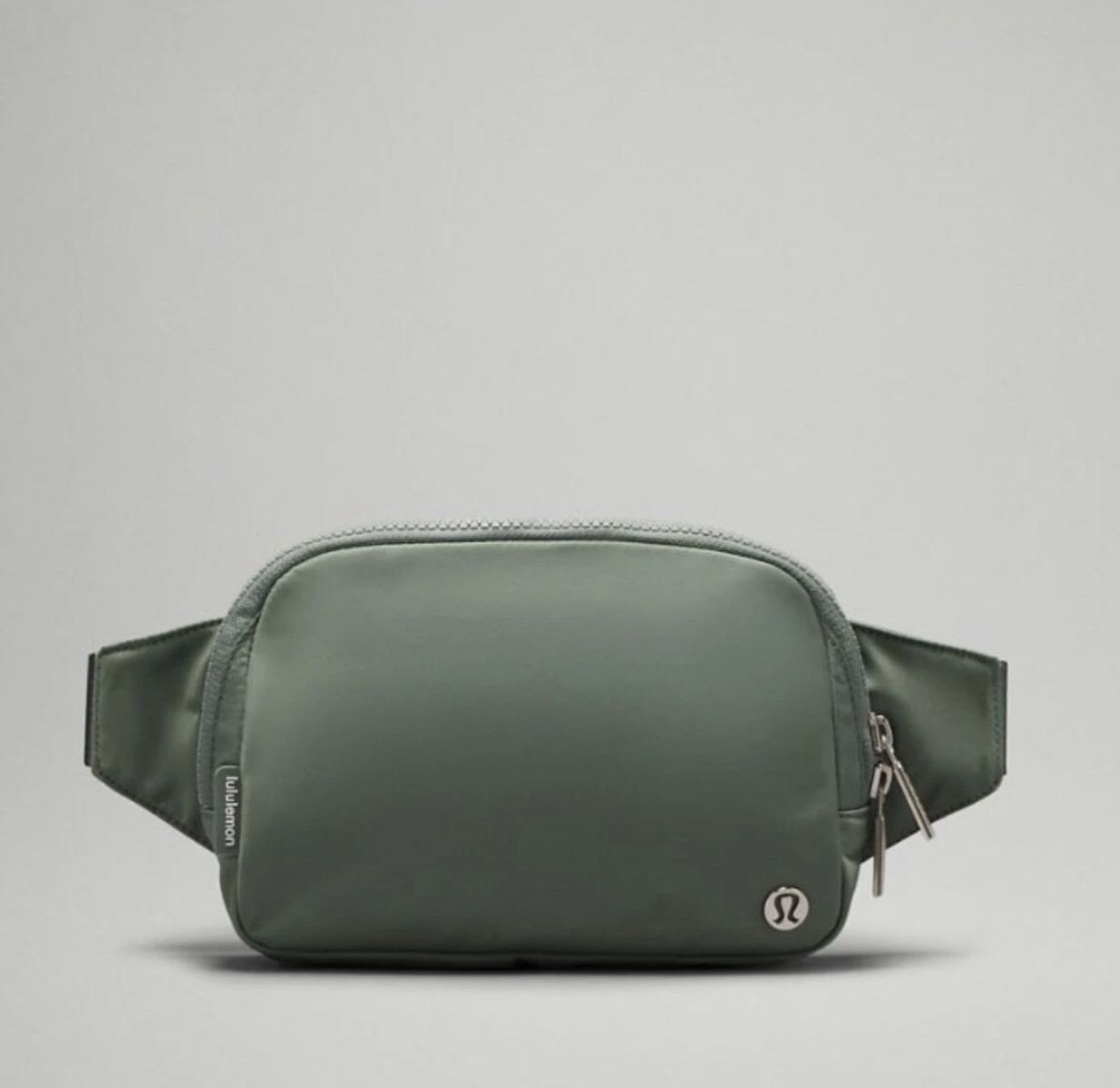 Lululemon Everywhere Belt Bag Green and Black color available 