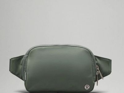 Lululemon Everywhere Belt Bag Green and Black color available