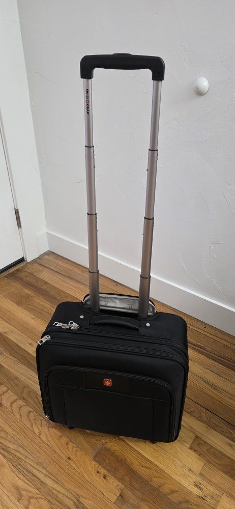 Swiss Gear Black Rolling Carry-On Business Briefcase Luggage with Telescoping Handle