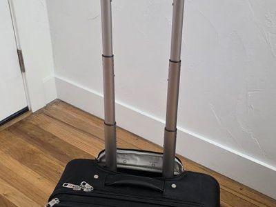 Swiss Gear Black Rolling Carry-On Business Briefcase Luggage with Telescoping Handle