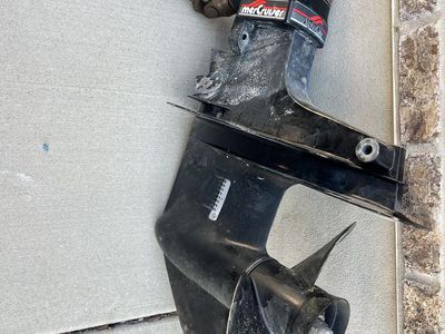 Mercruiser Alpha One Sterndrive Outdrive Unit - Complete with Propeller - Used