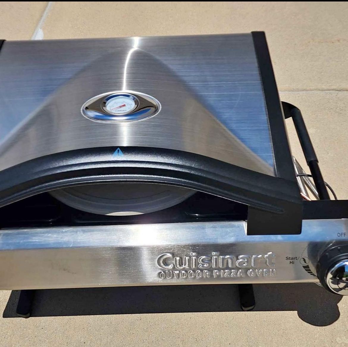 Cuisinart Alfrescamoré Outdoor Pizza Oven CPO-600 Portable Propane Grill with Peel