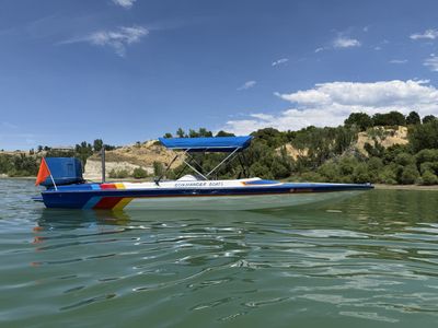1989 Commander Ski Boat