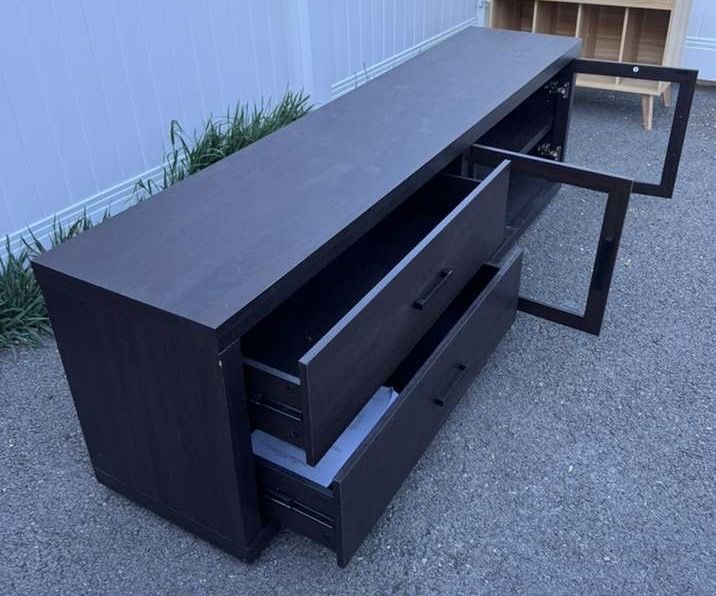 Nice Tv Stand