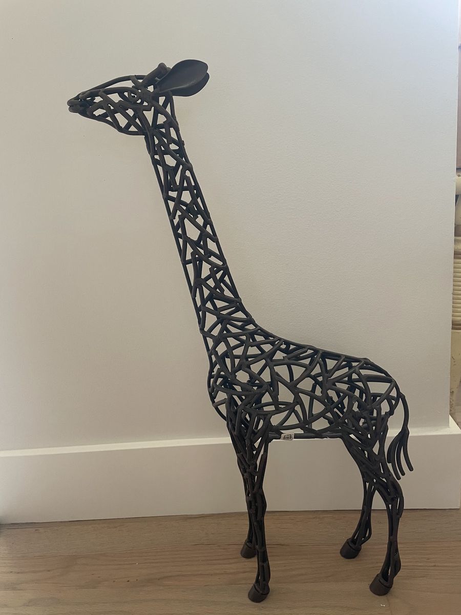 Wire Giraffe Sculpture