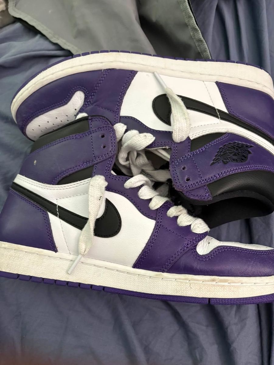 Nike Air Jordan 1 Retro High Court Purple White Black Size 10