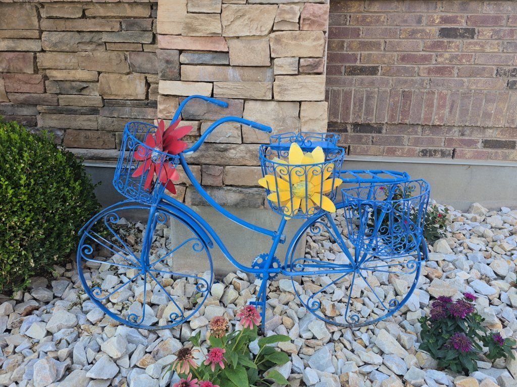 Vintage Style Blue Metal Bicycle Plant Stand Garden Decor